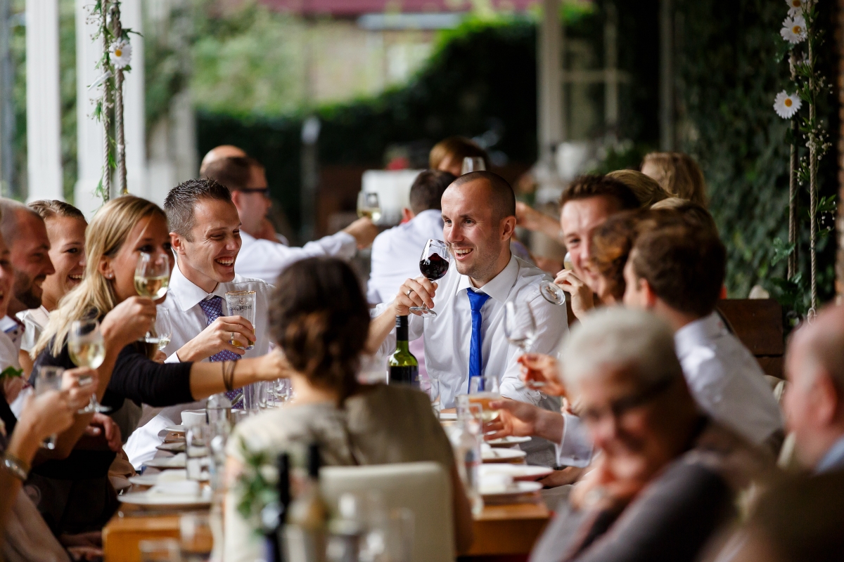 3_Onder_Ons_Huwelijksdiner-buiten