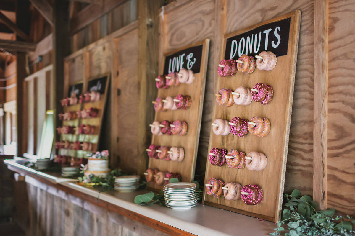 All-in-bruiloft_donutwall