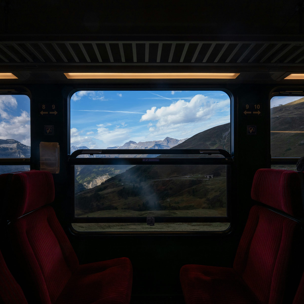 Huwelijksreis-per-trein-door-Zwitserland